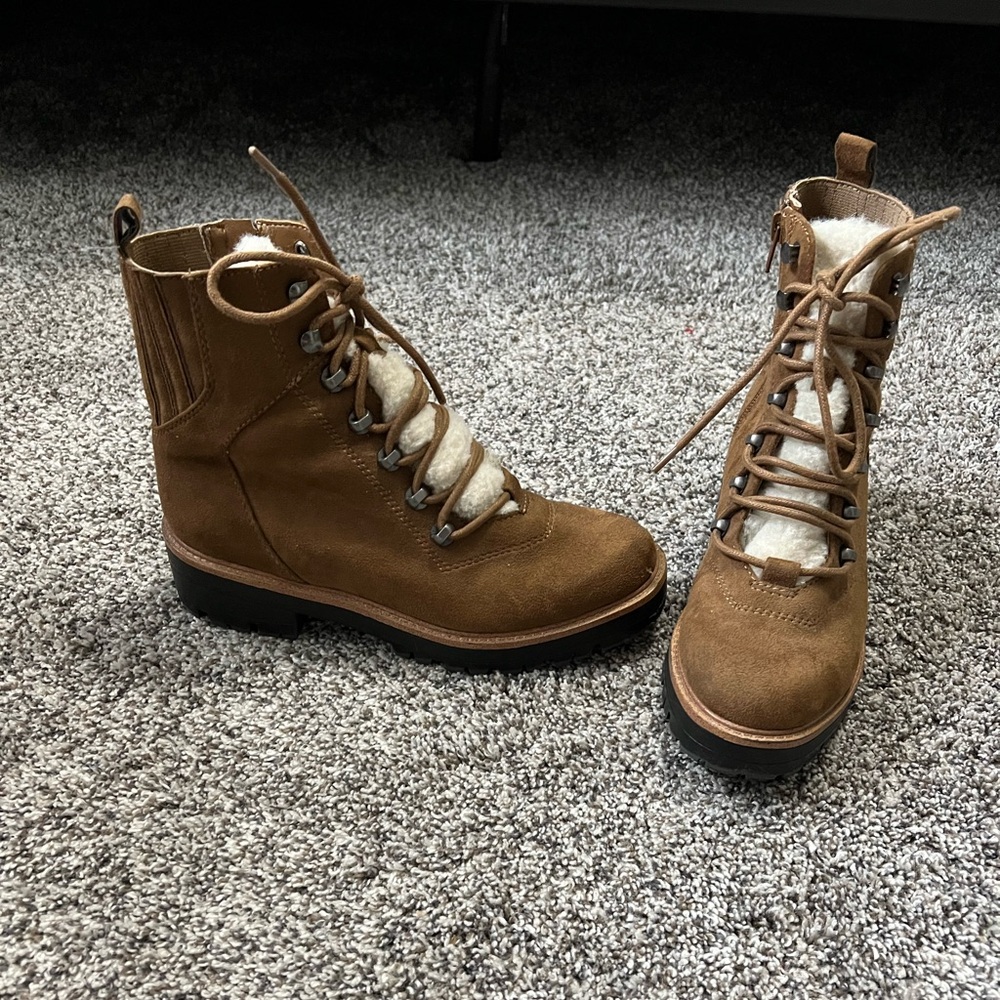 Indigo Road Brown / Tan Lace Up Booties